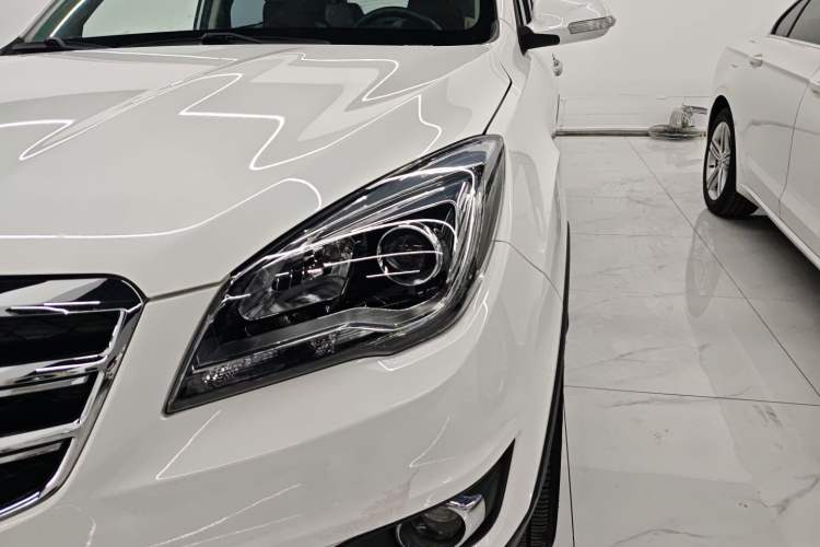 Used CHANGAN CS35 2017 1.6L Manual Luxury Model Left Front Headlight