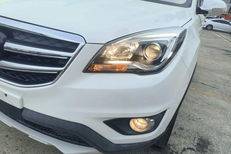 Used CHANGAN CS35 2017 1.6L Manual Luxury Model Left Front Headlight