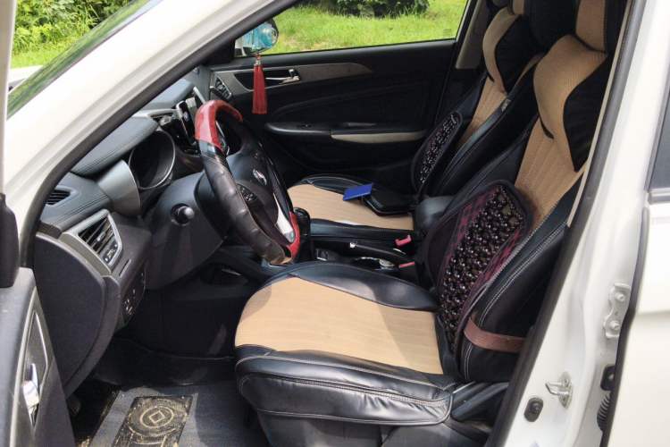 Used CHANGAN CS35 2017 1.6L Manual Luxury Model Left Front Seat