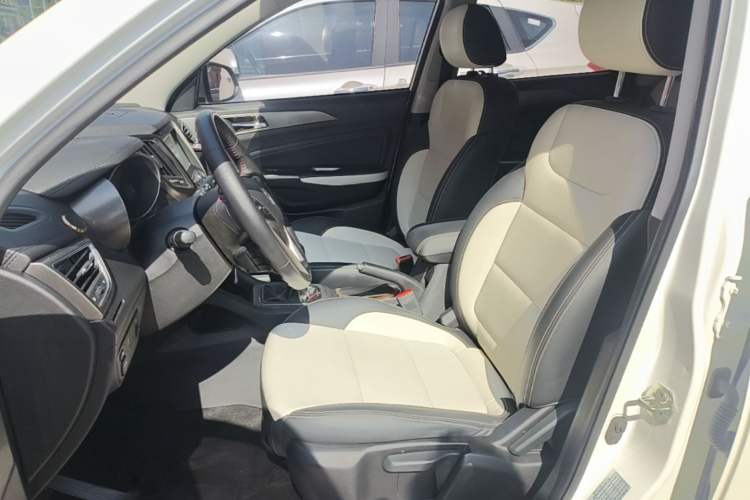 Used CHANGAN CS35 2017 1.6L Manual Luxury Model Left Front Seat