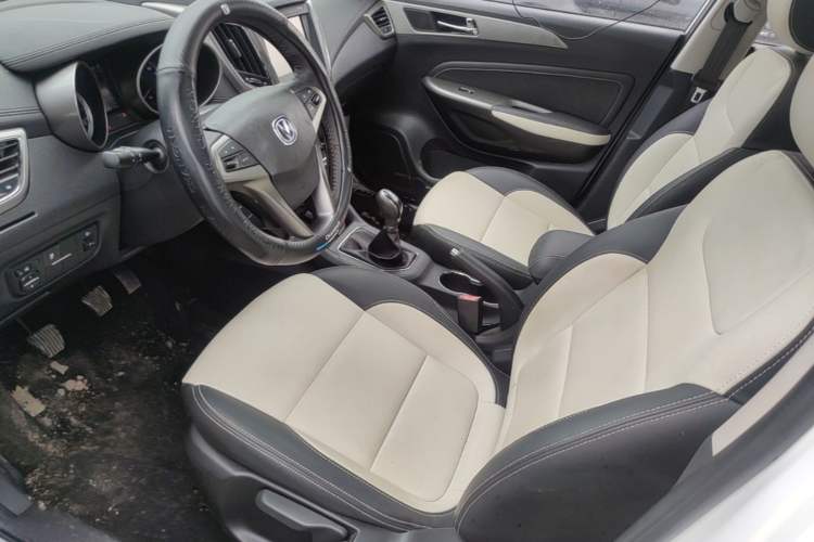 Used CHANGAN CS35 2017 1.6L Manual Luxury Model Left Front Seat