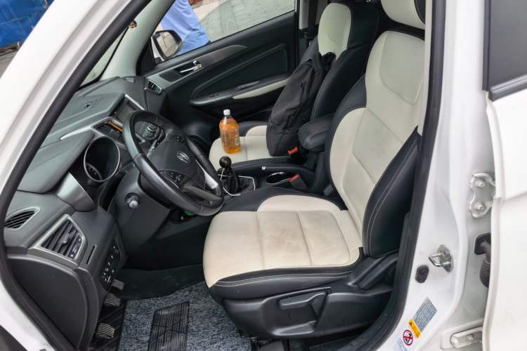 Used CHANGAN CS35 2017 1.6L Manual Luxury Model Left Front Seat