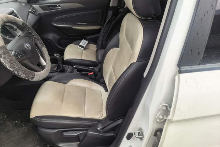 Used CHANGAN CS35 2017 1.6L Manual Luxury Model Left Front Seat