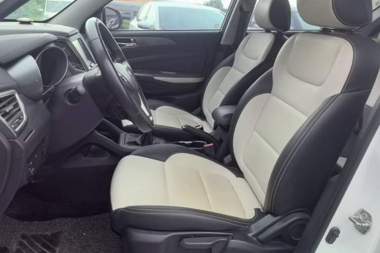 Used CHANGAN CS35 2017 1.6L Manual Luxury Model Left Front Seat