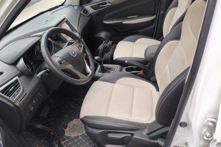 Used CHANGAN CS35 2017 1.6L Automatic Luxury Model Left Front Seat