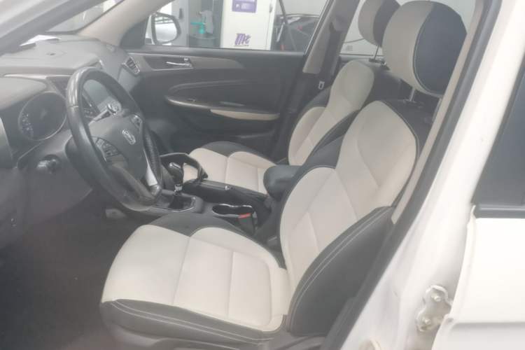 Used CHANGAN CS35 2017 1.6L Manual Luxury Model Left Front Seat