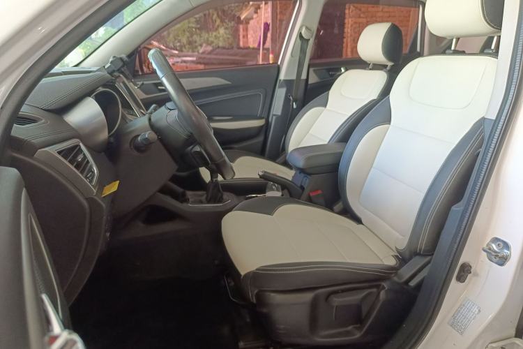 Used CHANGAN CS35 2017 1.6L Manual Luxury Model Left Front Seat