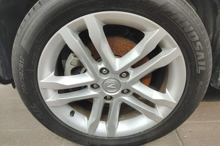Used CHANGAN CS35 2017 1.6L Manual Luxury Model Left Front Wheel Hub