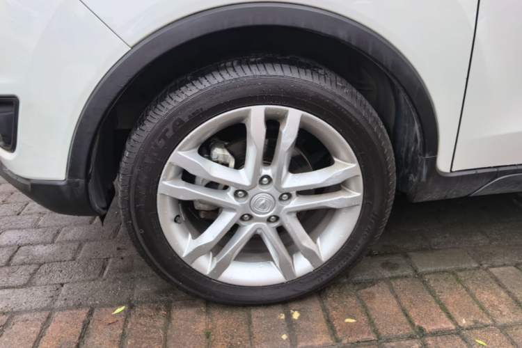 Used CHANGAN CS35 2017 1.6L Automatic Luxury Model Left Front Wheel Hub