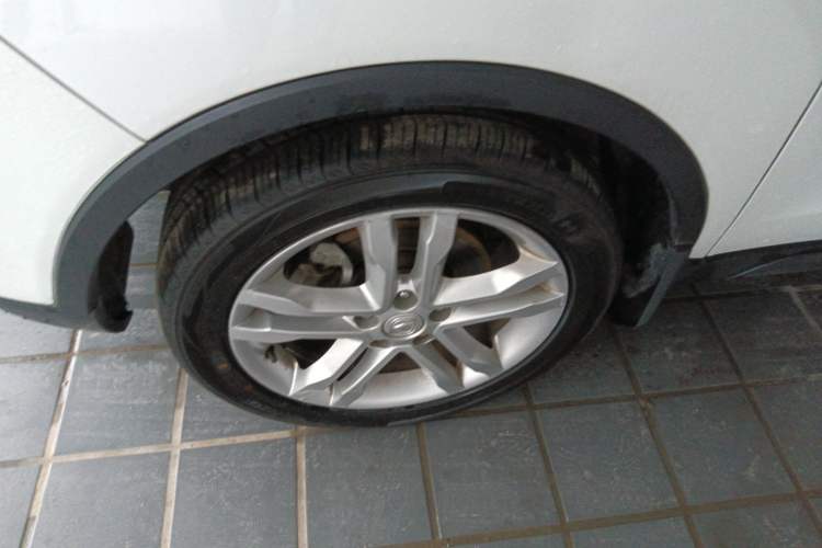Used CHANGAN CS35 2017 1.6L Automatic Luxury Model Left Front Wheel Hub