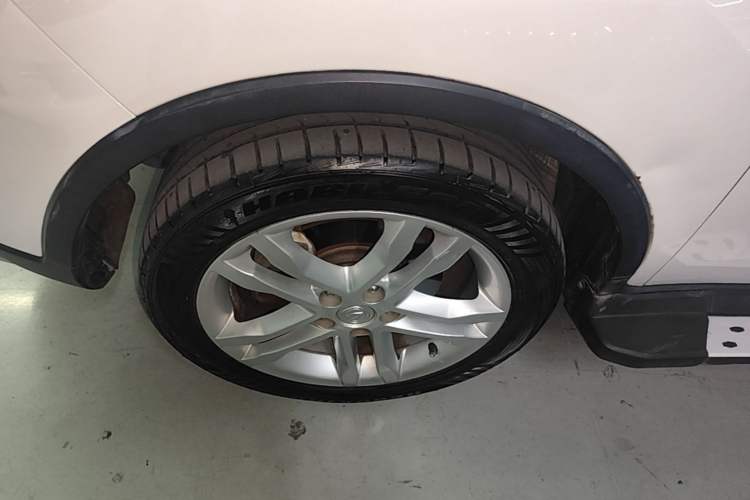 Used CHANGAN CS35 2017 1.6L Automatic Luxury Model Left Front Wheel Hub