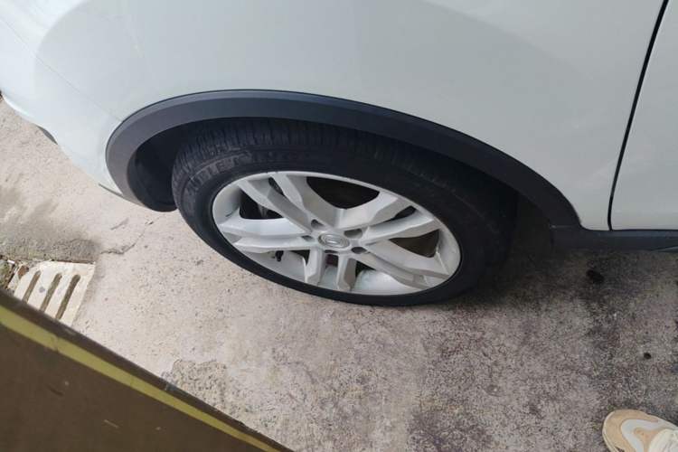 Used CHANGAN CS35 2017 1.6L Automatic Luxury Model Left Front Wheel Hub