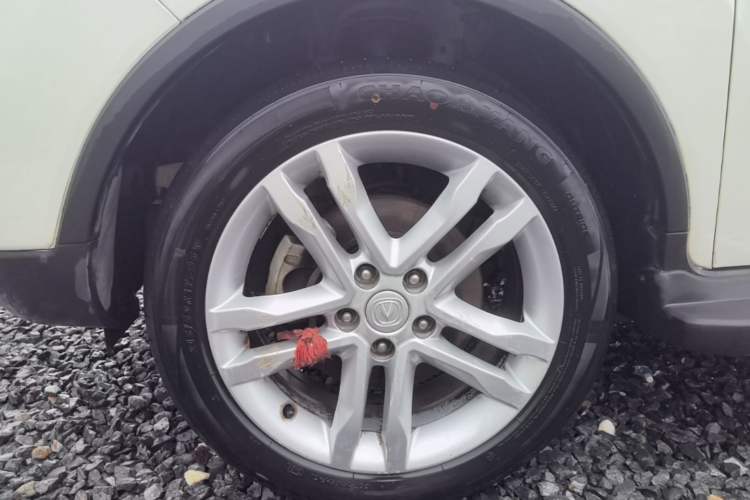 Used CHANGAN CS35 2017 1.6L Manual Luxury Model Left Front Wheel Hub