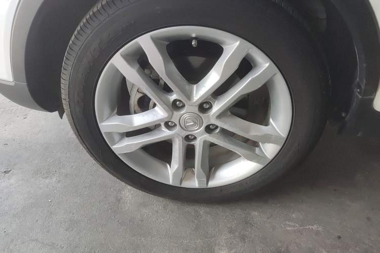 Used CHANGAN CS35 2017 1.6L Manual Luxury Model Left Front Wheel Hub