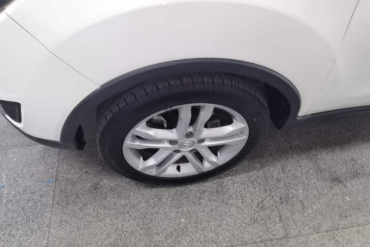 Used CHANGAN CS35 2017 1.6L Automatic Luxury Model Left Front Wheel Hub