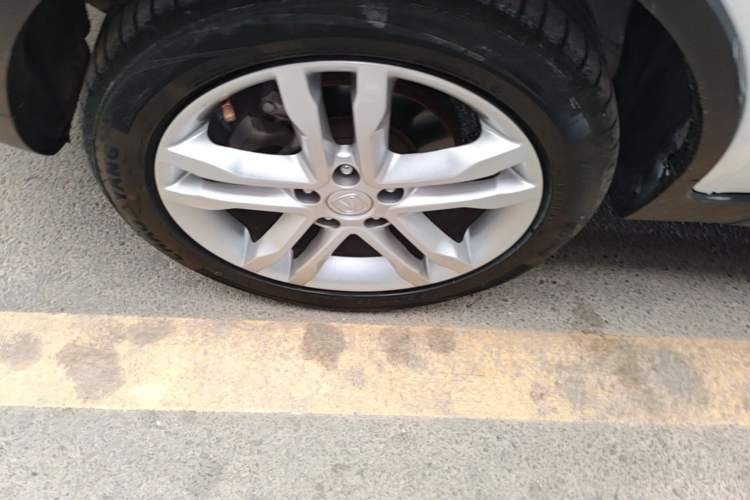 Used CHANGAN CS35 2017 1.6L Automatic Luxury Model Left Front Wheel Hub
