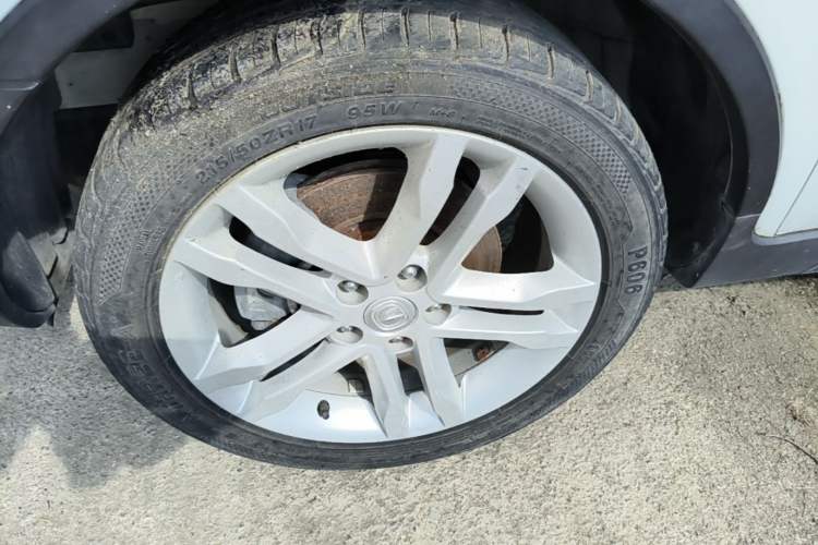 Used CHANGAN CS35 2017 1.6L Automatic Luxury Model Left Front Wheel Hub