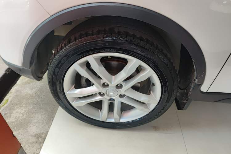 Used CHANGAN CS35 2017 1.6L Automatic Luxury Model Left Front Wheel Hub