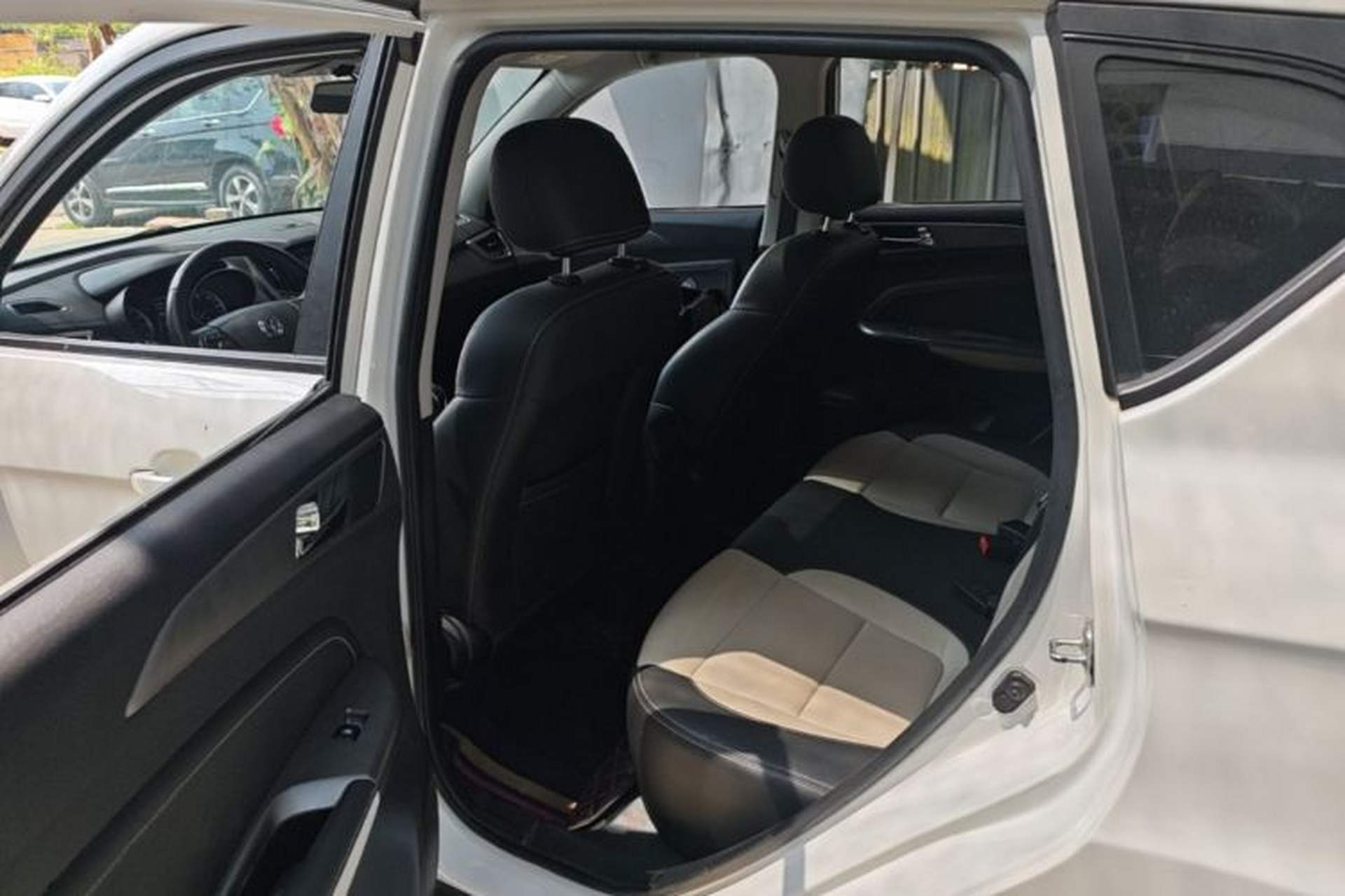 Used CHANGAN CS35 2017 1.6L Manual Luxury Model Left Rear Seat