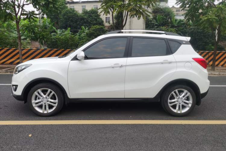 Used CHANGAN CS35 2017 1.6L Manual Luxury Model Left Side