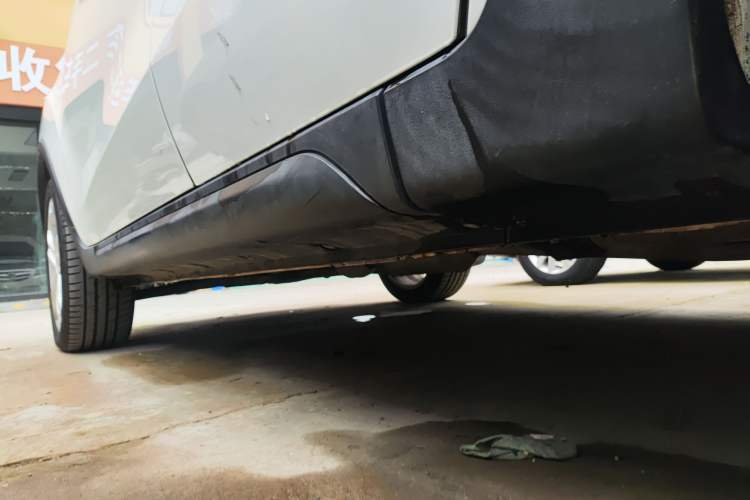 Used CHANGAN CS35 2017 1.6L Automatic Luxury Model Left Side Sill