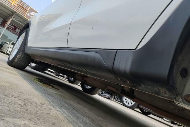 Used CHANGAN CS35 2017 1.6L Automatic Luxury Model Left Side Sill