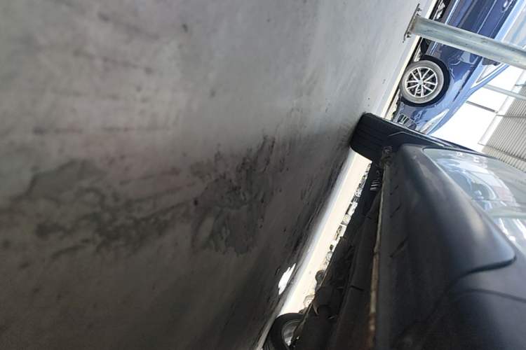 Used CHANGAN CS35 2017 1.6L Manual Luxury Model Left Side Sill