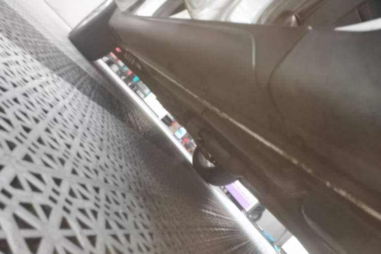 Used CHANGAN CS35 2017 1.6L Manual Luxury Model Left Side Sill