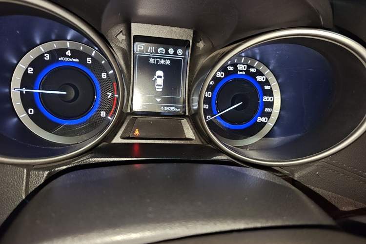 Used CHANGAN CS35 2017 1.6L Automatic Luxury Model Odometer Close Up