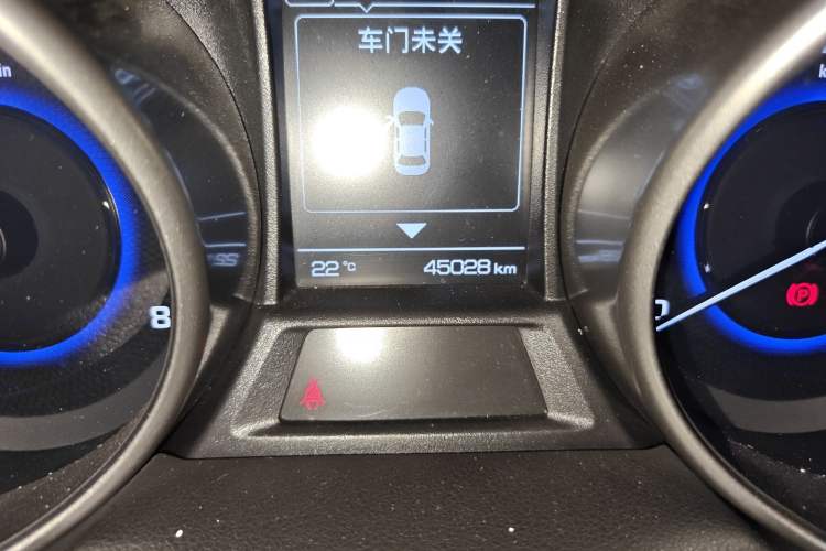 Used CHANGAN CS35 2017 1.6L Automatic Luxury Model Odometer Close Up