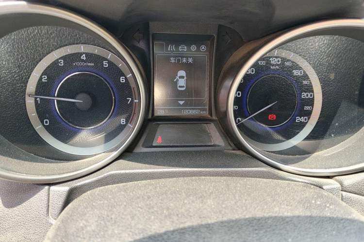 Used CHANGAN CS35 2017 1.6L Manual Luxury Model Odometer Close Up