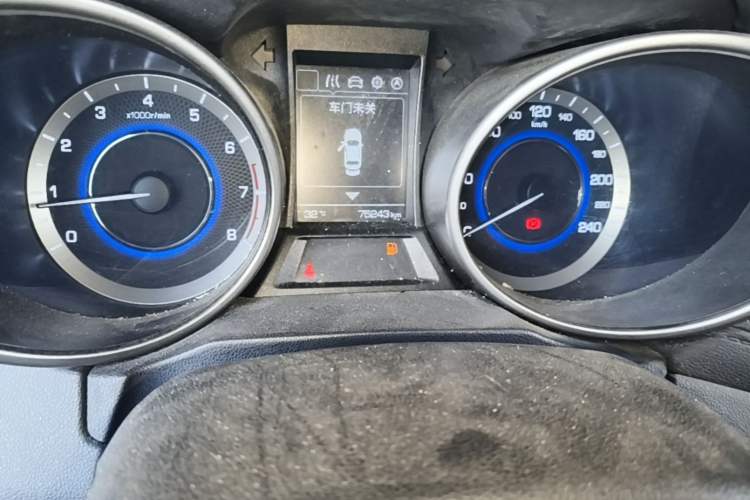 Used CHANGAN CS35 2017 1.6L Manual Luxury Model Odometer Close Up