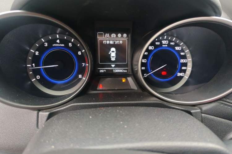 Used CHANGAN CS35 2017 1.6L Manual Luxury Model Odometer Close Up