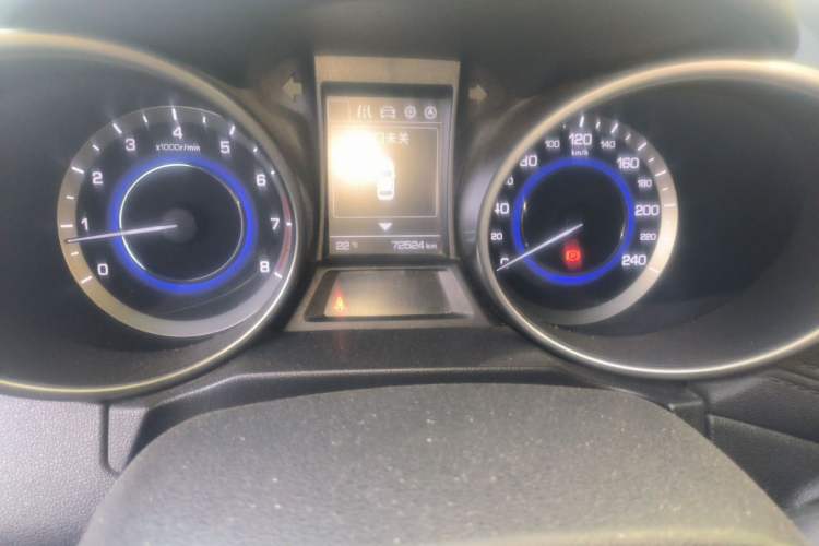 Used CHANGAN CS35 2017 1.6L Manual Luxury Model Odometer Close Up