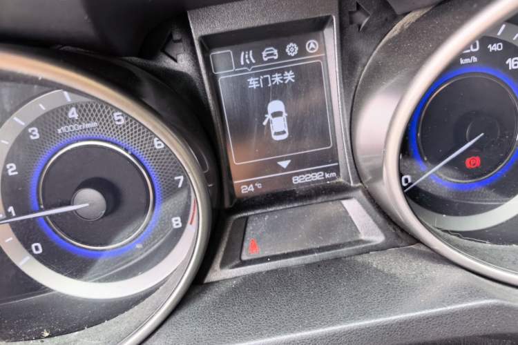 Used CHANGAN CS35 2017 1.6L Manual Luxury Model Odometer Close Up