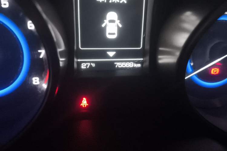 Used CHANGAN CS35 2017 1.6L Manual Luxury Model Odometer Close Up