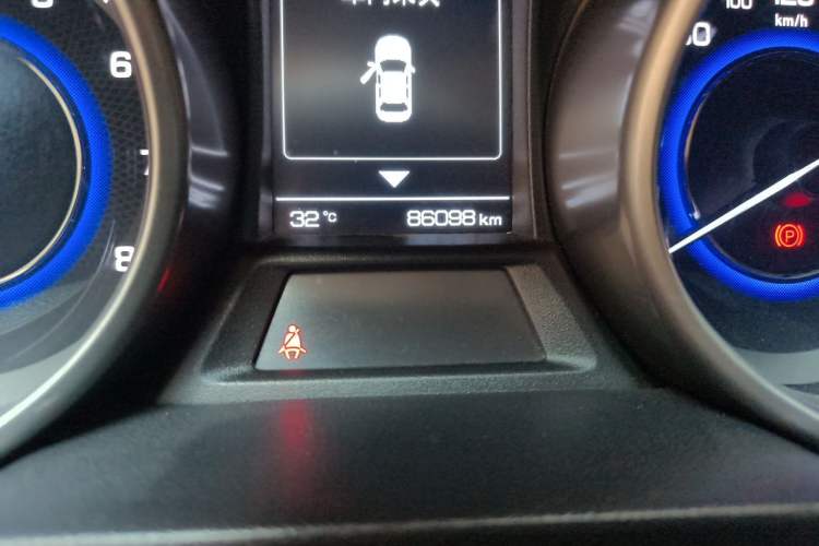 Used CHANGAN CS35 2017 1.6L Automatic Luxury Model Odometer Close Up