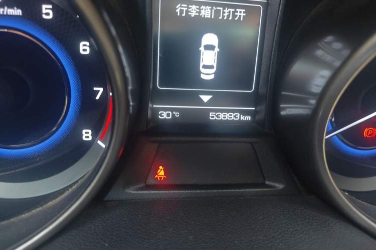Used CHANGAN CS35 2017 1.6L Manual Luxury Model Odometer Close Up