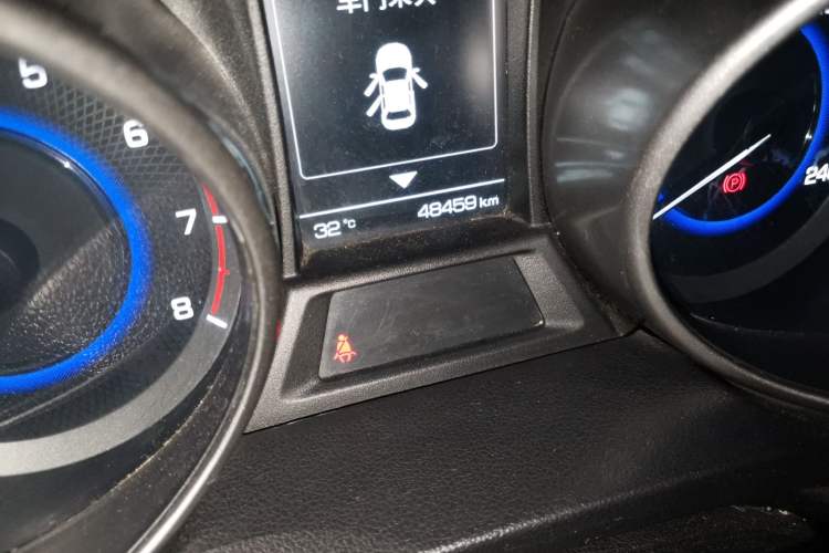 Used CHANGAN CS35 2017 1.6L Automatic Luxury Model Odometer Close Up