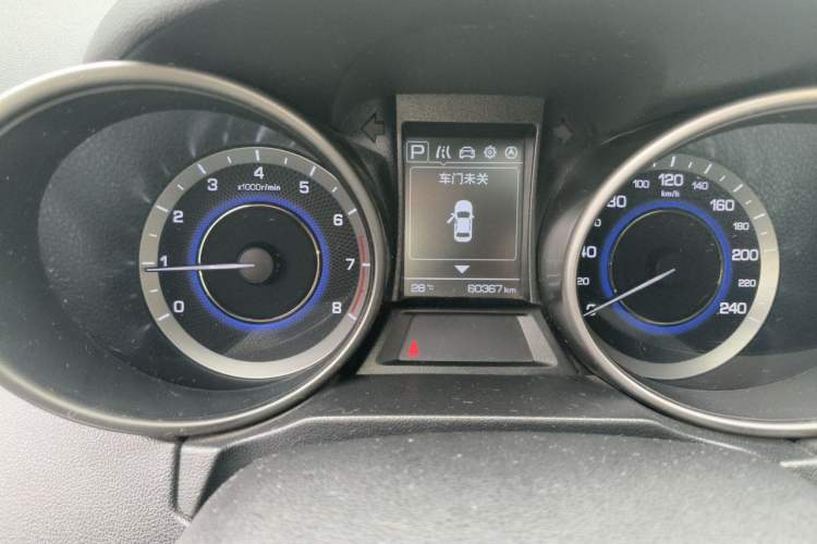 Used CHANGAN CS35 2017 1.6L Automatic Luxury Model Odometer Close Up