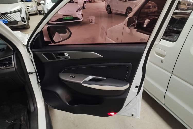 Used CHANGAN CS35 2017 1.6L Automatic Luxury Model Right Front Door Interior