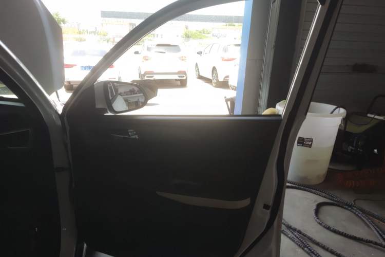 Used CHANGAN CS35 2017 1.6L Manual Luxury Model Right Front Door Interior