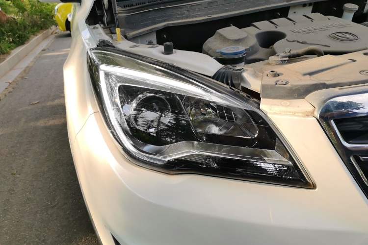Used CHANGAN CS35 2017 1.6L Manual Luxury Model Right Front Headlight