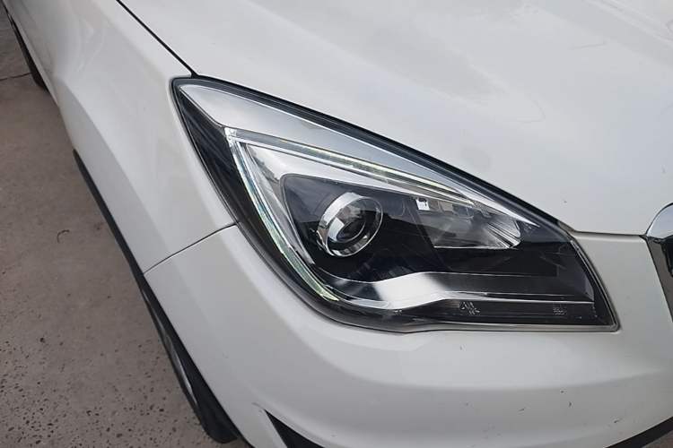 Used CHANGAN CS35 2017 1.6L Automatic Luxury Model Right Front Headlight