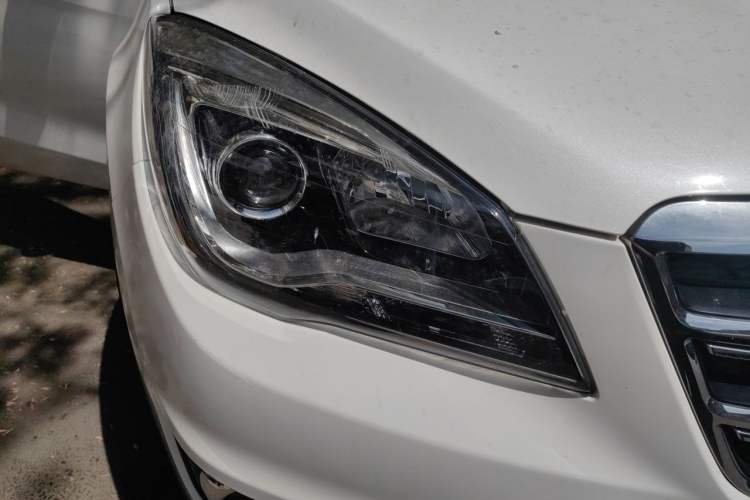 Used CHANGAN CS35 2017 1.6L Manual Luxury Model Right Front Headlight