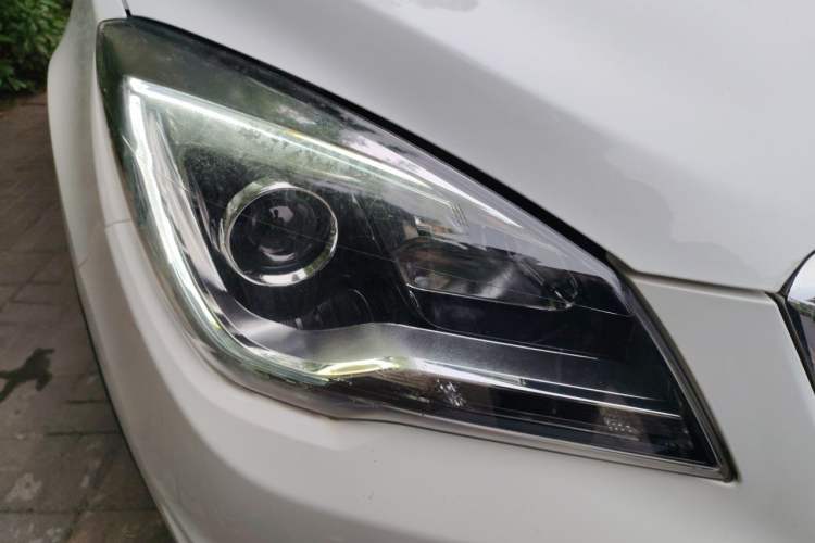 Used CHANGAN CS35 2017 1.6L Manual Luxury Model Right Front Headlight