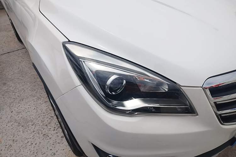 Used CHANGAN CS35 2017 1.6L Automatic Luxury Model Right Front Headlight