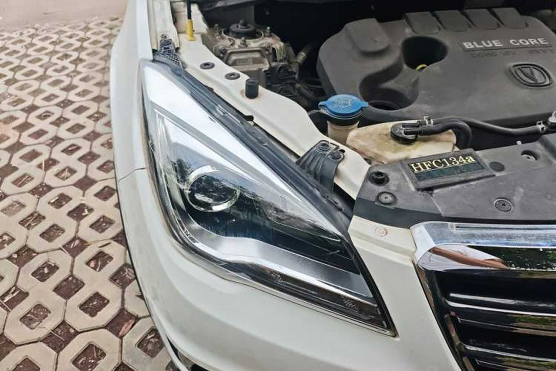 Used CHANGAN CS35 2017 1.6L Manual Luxury Model Right Front Headlight
