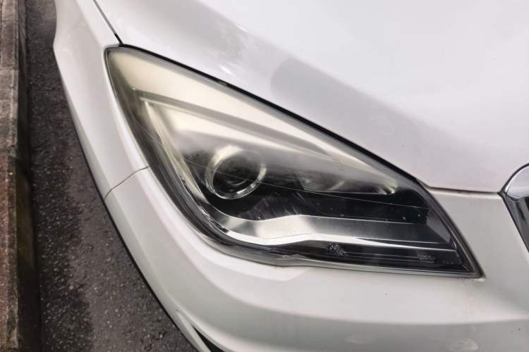 Used CHANGAN CS35 2017 1.6L Manual Luxury Model Right Front Headlight