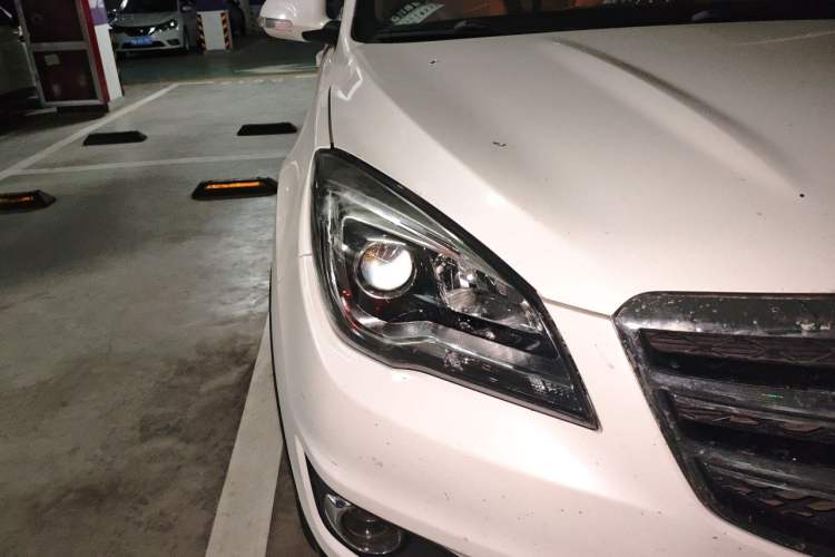 Used CHANGAN CS35 2017 1.6L Automatic Luxury Model Right Front Headlight